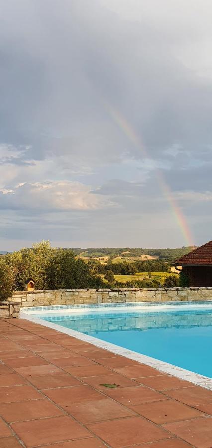 Bed and Breakfast Domaine d'En Naudet Teyssode Exterior foto